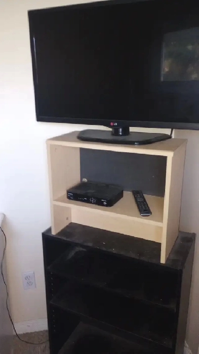 ROOMMATE WANTED