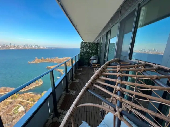 Lakeview Fully Furnished 1 1 Condo Rent Lakeshore & Parklawn