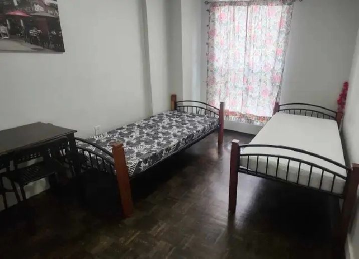 Shared furnished room : near Fairview mall