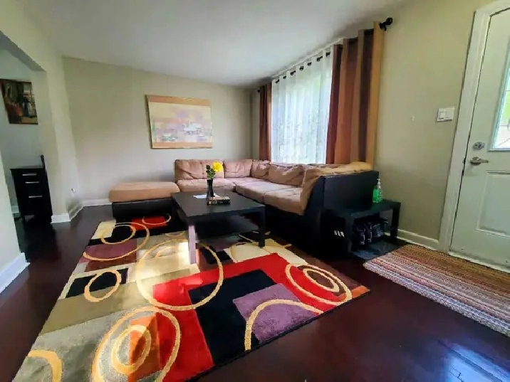 Room for Rent (University of Manitoba/Fort Richmond Area)