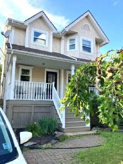 25-119 Lovely furnished home in Bedford