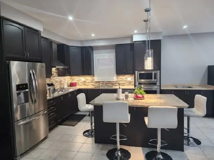 PRIVATE ROOM FOR RENT IN BRAMPTON