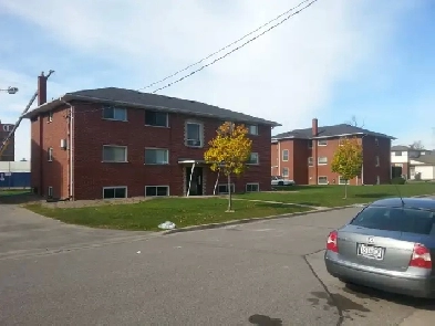 Large 2-Bed Apt for Rent by the Oshawa Centre