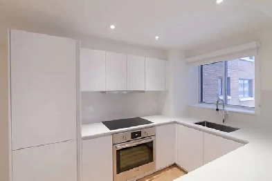 renovated two bedroom apartment near Peel - ID 4127