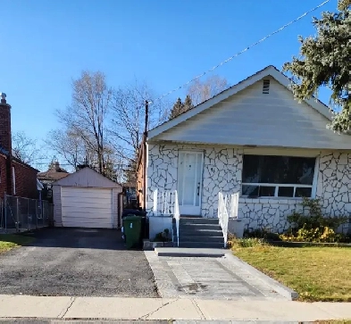Short-Term House main floor Rental – 4 Months (Scarborough)
