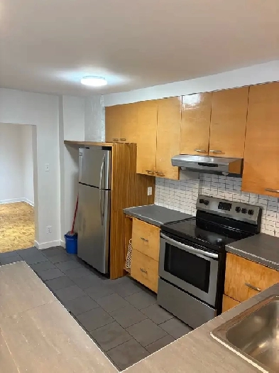 2184 de Lorimier…Clean /Spacious 6 1/2