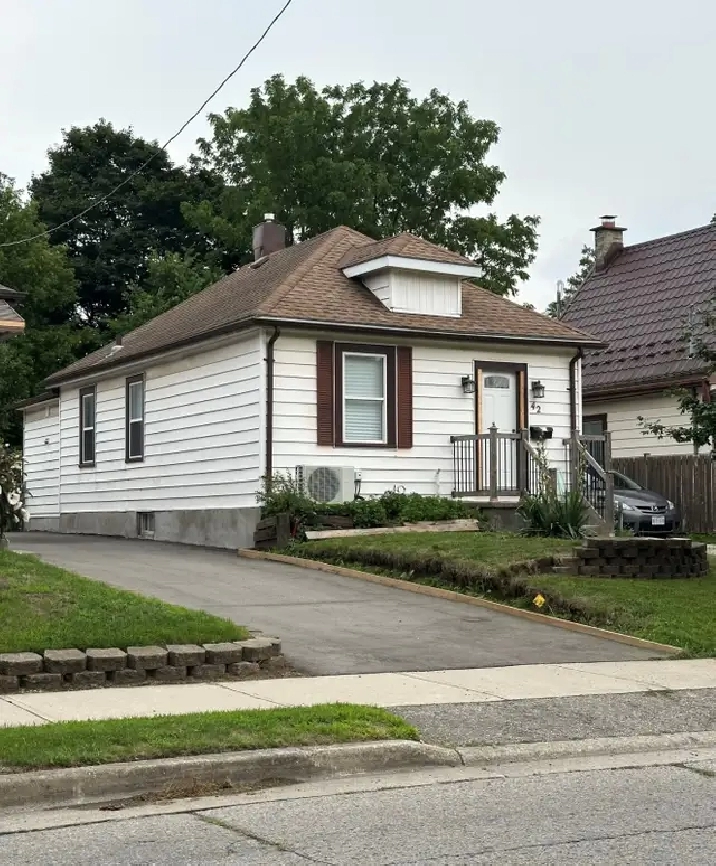 Beautiful 2 Bdrm Home for Rent