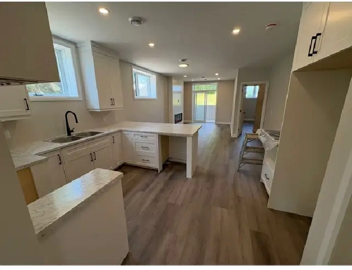 Brand new 2 bed 2 bath high end condos for lease Mountforest