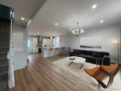 Downtown C'Town 3 BDRM, 1.5 Bath Beautifully Renovated Townhouse