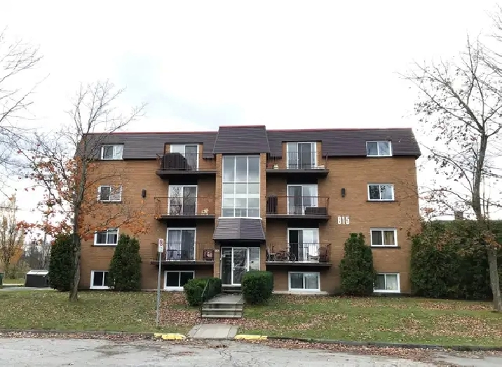 3½ à 950$, eau chaude et chauffage inclus, Sherbrooke Est