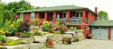 GREENWOOD B&B AJAX - HOME AWAY FROM HOME - MONTHLY ONLY