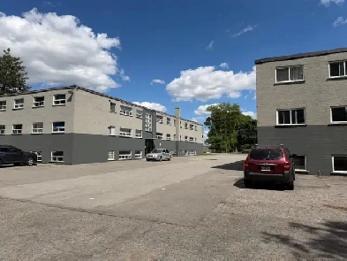 Bright 2 Bedroom Apartment For Rent