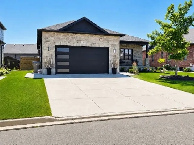 Stunning 2022-Built 3 Bedroom Bungalow – Listowel