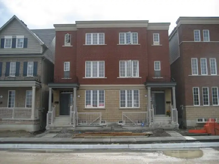 ★ Student Room for Rent ★ York University Village