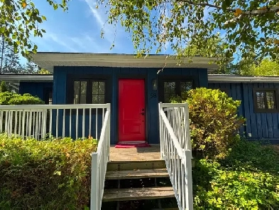 BEAUTIFUL BUNGALOW BY THE LAKE OLD TOWN LOCATION