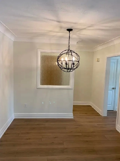 Lovely 2 Bedroom Apartment… Waiting for You to Make it Home!