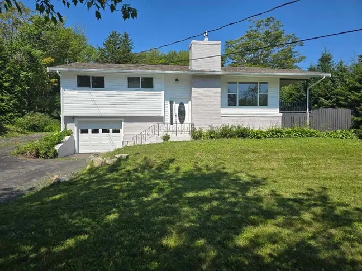 61 Chalamont Dr