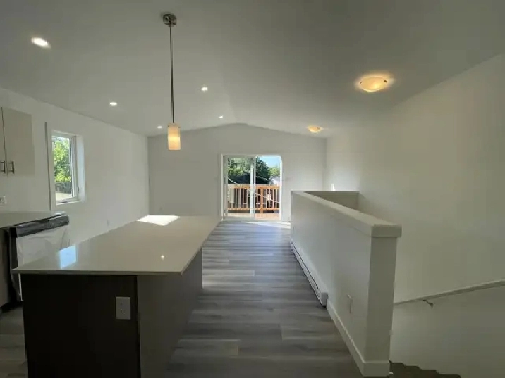 Modern 2 Bedroom 1 Bathroom Apartment
