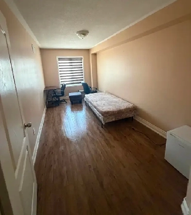 STARTING SEPTEMBER 1ST – 4 ROOMS FOR RENT NEAR YORK UNIVERSITY