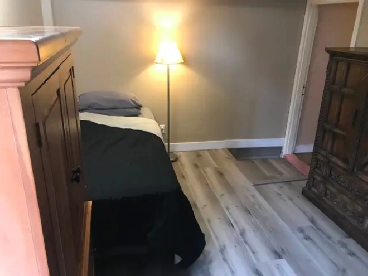 Furnished Private Room Available for Rent- Vancouver