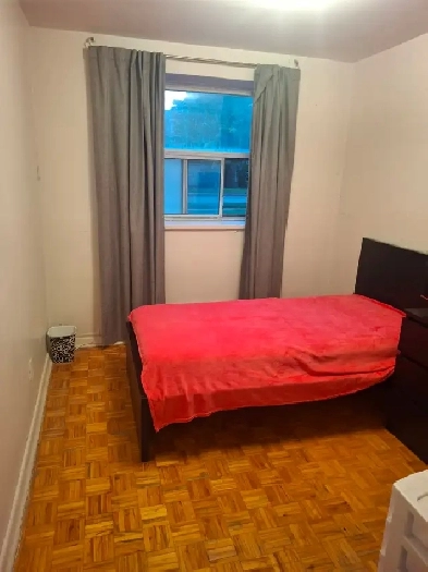 ROOM FOR RENT