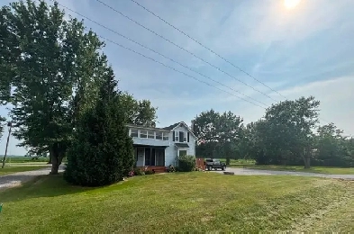 Fenwick country home with a big shop. Call Jen Jolly