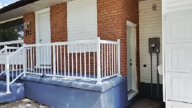 FREE 1 MONTH RENT! Furnished Student Rental – Near CC, UW & WLU