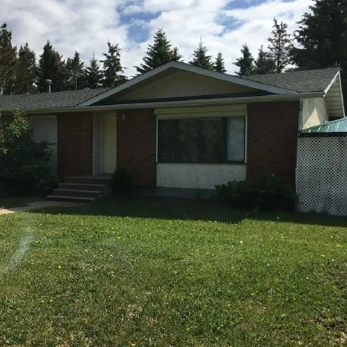 Near Leduc-Nisku-Airport Bachelor Suite