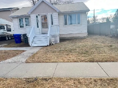 House for rent-Main floor