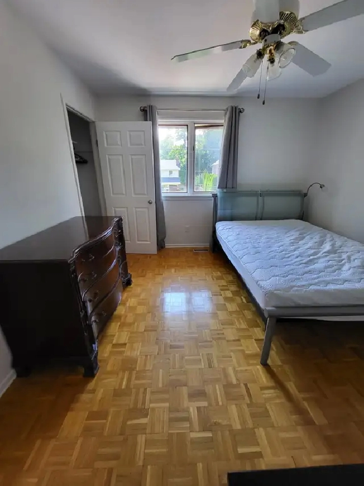 One Bedroom in Port Credit Second Floor $800 / month