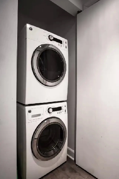 DOWNTOWN MONTREAL | 1 BEDROOM   DEN | 1181 BISHOP | $1,750/MONTH