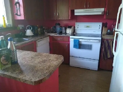 Furnished Bedroom For Rent!