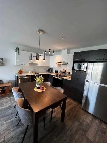 Magnifique 4 1/2, 3e étage Val-Bélair, Air clim, Septembre