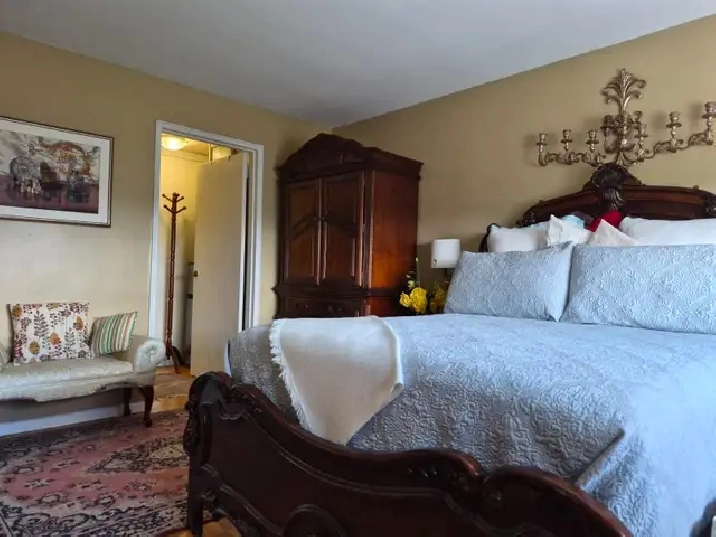 Furnished Room  in a Rockcliffe Park Area