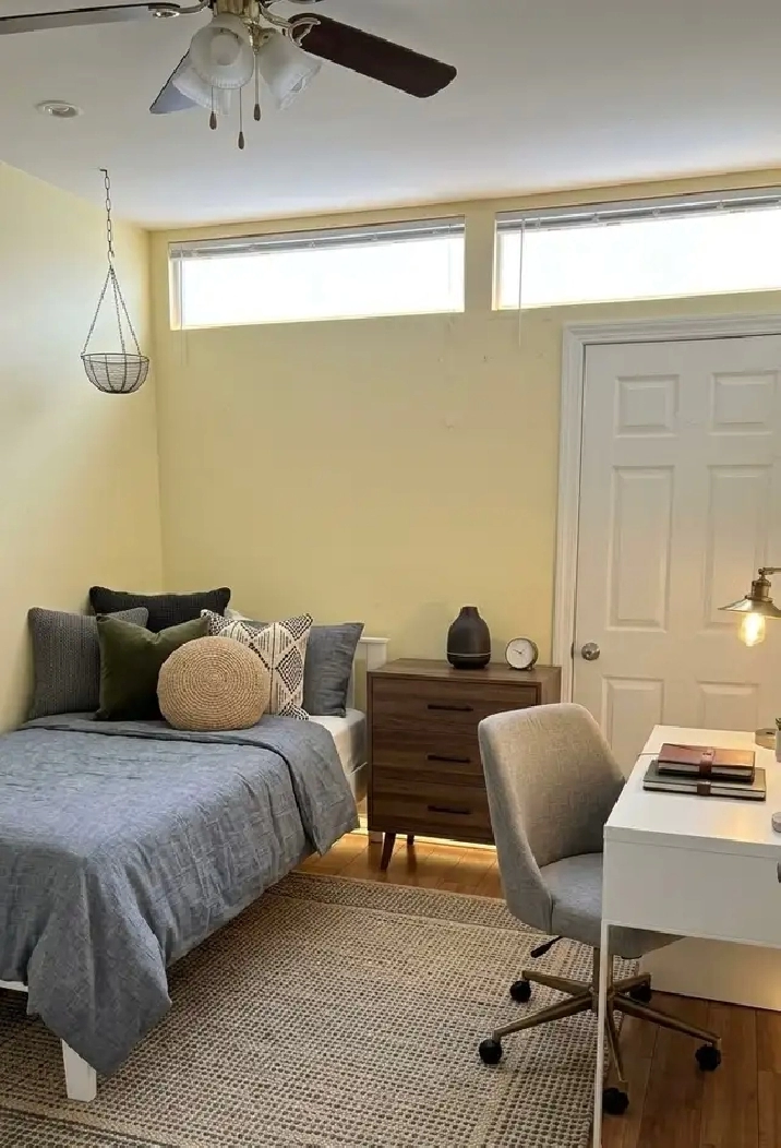 Chambre à louer tout inclus/ room to rent all inclusive!