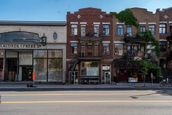 COMMERCIAL SPACE FOR LEASE – AVENUE DU PARC