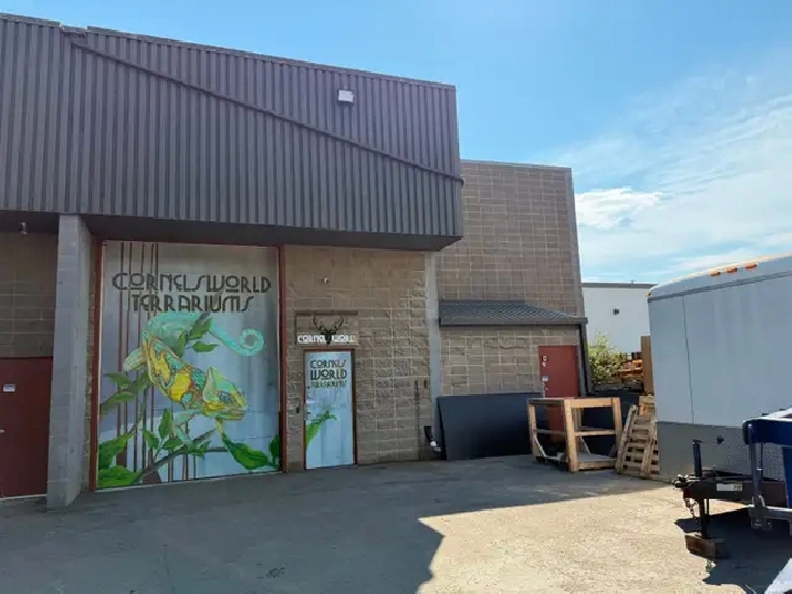 Retail/ Warehouse Bay For Lease in Horizon Business Park