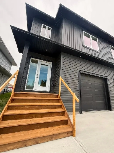 Beautiful Brand New 3-bed Rental House in Sundre $2,200