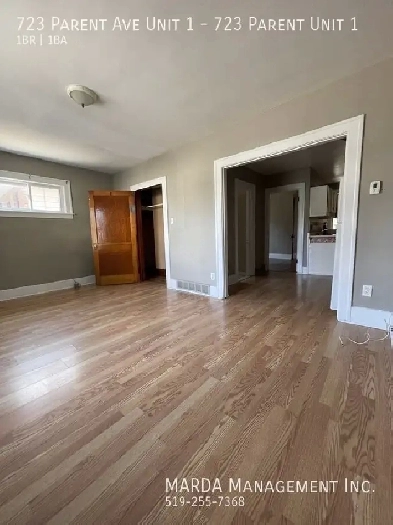 COZY 1 BED/1 BATH MAIN FLOOR   HYDRO & GAS