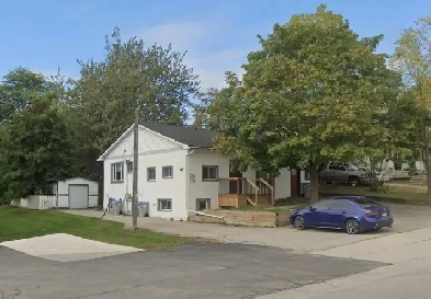 2-Bed Apartment for Rent in Mitchell – Available Immediately