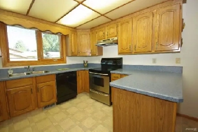 630$/ month included everything LAKEVIEW AREA