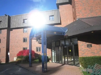 23-033 Nicely furnished condo, All Utilities Included