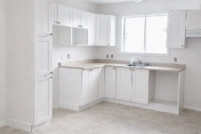Nice 4 1/2 renovated, hot water included Beautiful West Island