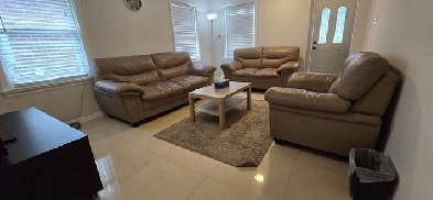 Bright 2BR Detached House – Furnished – Steps to Yonge & Subway