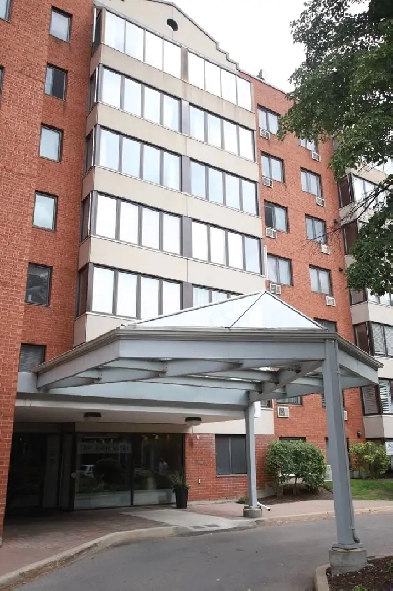 Beautiful 1 Bdm Condo, Manor Park, Pkg Incl, Sept/Oct