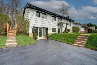 24-051 Gorgeous renovated flat. Wellington NS. Air conditioned