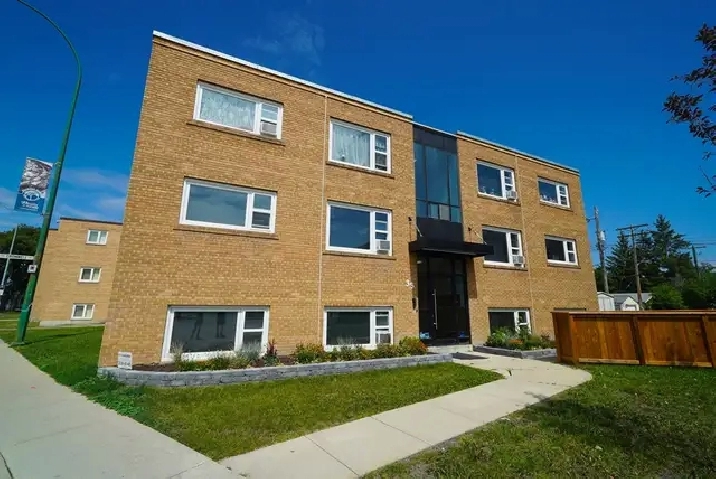 $988 -1 Bedroom Apt. in St Boniface, avail. Oct. 1, 2026