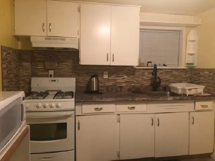 Cozy & Bright Bsmt Suite near NAIT - available  ASAP