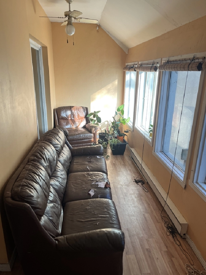 7.5 Apartment for Lease Transfer (lots of light   solarium)