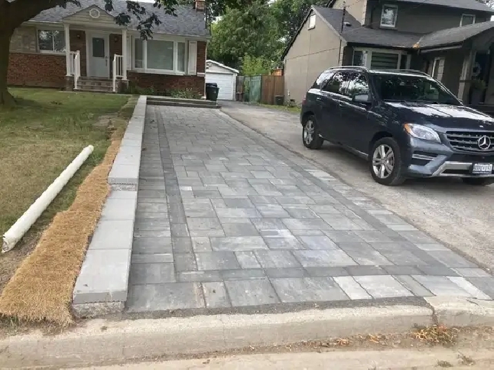 Room for rent with parking